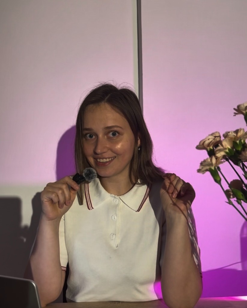 Lena at work with a microphone